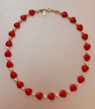 Cargar imagen en el visor de la galería, Collar Corazones Sangrantes