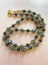 Load image into Gallery viewer, Flashing Lights Necklace