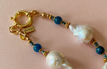 Load image into Gallery viewer, Pearly Whites Necklace