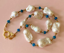 Load image into Gallery viewer, Pearly Whites Necklace